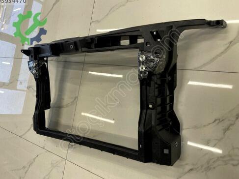 Skoda Superb Ön Panel 3T0805588D çıkma parça