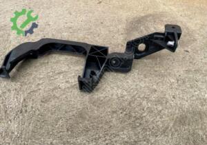 SÜPER B ÖN PANEL BRAKETİ SOL 2015 2016 2017 2020 SIFIR 3V0805307