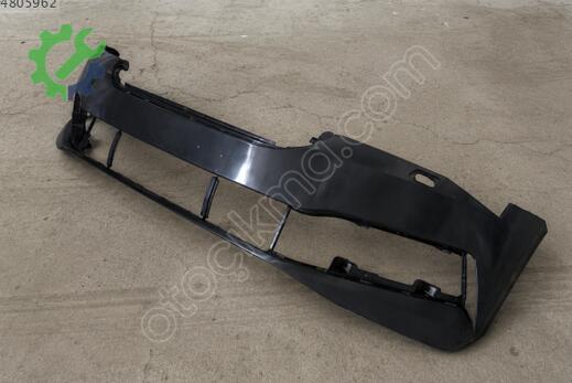 Skoda Superb Ön Tampon 3V0807218E çıkma parça