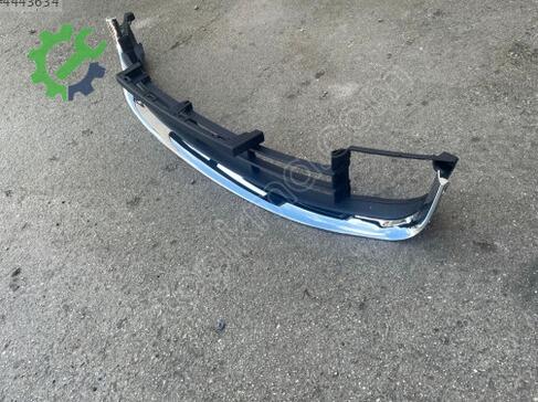 Skoda Superb Tampon Izgarası 3T0853677 çıkma parça