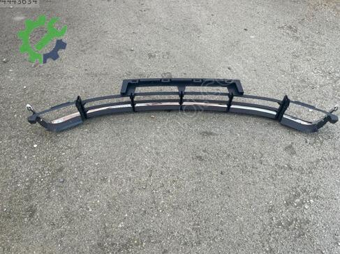 Skoda Superb Tampon Izgarası 3T0853677 çıkma parça