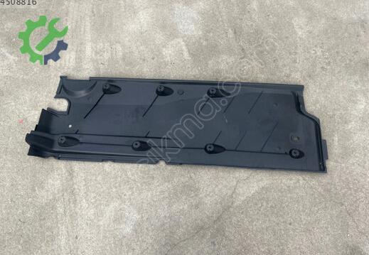 Skoda Superb Sağ Spoiler 3T0825202B çıkma parça
