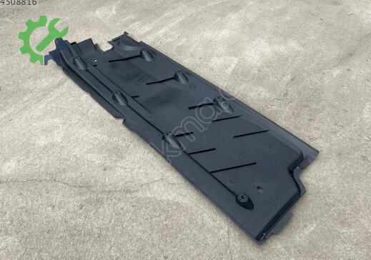 Skoda Superb Sağ Spoiler 3T0825202B çıkma parça