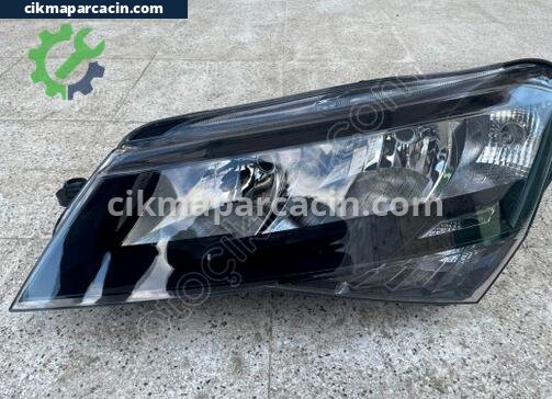 Skoda Superb Sol Ön Far çıkma parça