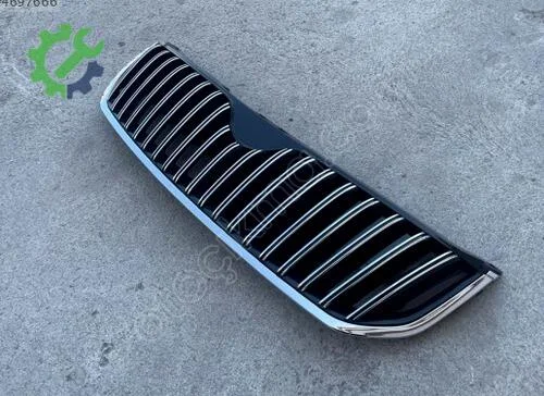 Skoda Superb Ön Panjur 3T0853607A çıkma parça