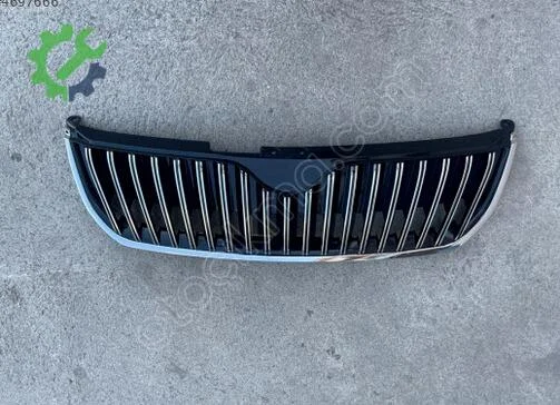 Skoda Superb Ön Panjur 3T0853607A çıkma parça