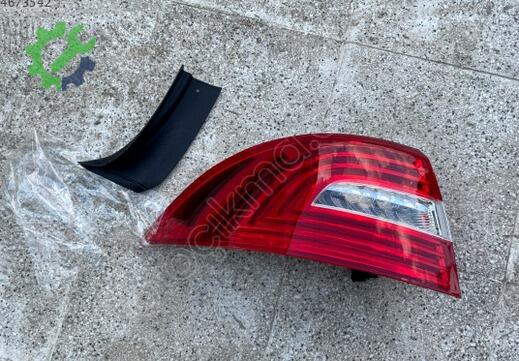 Skoda Superb Stop Lambası 3T0945095 çıkma parça