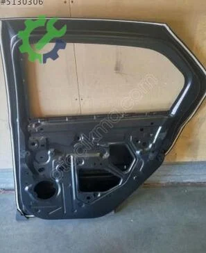 Renault Symbol Sağ Arka Kapı 821000293R çıkma parça