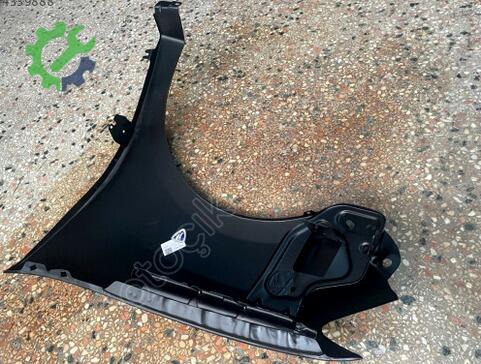 Renault Symbol Sağ Ön Çamurluk 631002194R çıkma parça