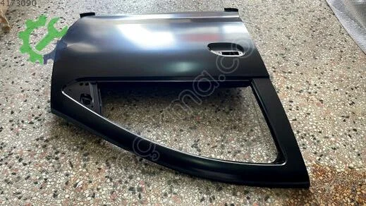 Renault Symbol Sağ Ön Kapı 801008681R çıkma parça