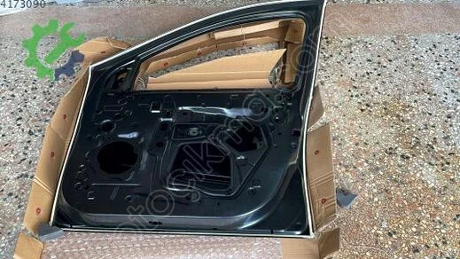 Renault Symbol Sağ Ön Kapı 801008681R çıkma parça