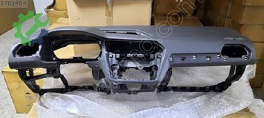 Volkswagen Tiguan Ön Torpido 5NB857003F çıkma parça