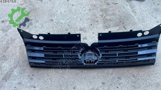 Volkswagen Tiguan Ön Panjur 5NA853651G çıkma parça