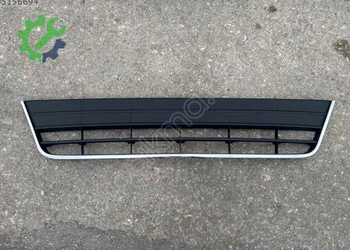Volkswagen Tiguan Tampon Izgarası 5N0853671B çıkma parça
