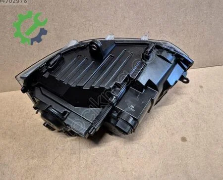 Volkswagen Transporter Sağ Ön Far 7E1941016T çıkma parça