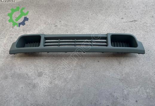 Volkswagen Transporter Tampon Izgarası 7H08077197G9 çıkma parça