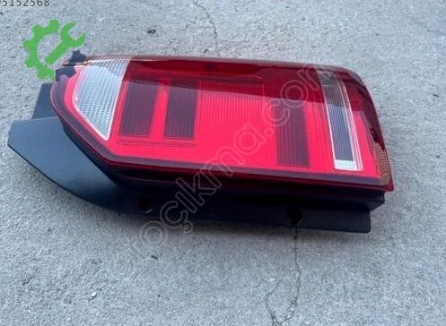 Volkswagen Transporter Sağ Arka Stop 7E0945096R çıkma parça