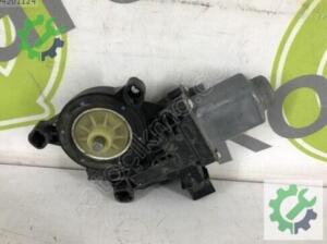 VOLKSWAGEN AMAROK 2010 2022 SAĞ ARKA CAM MOTORU 6R0959812