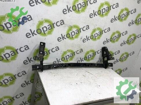 Volkswagen Amarok Tampon Demiri 2HJ807311 çıkma parça