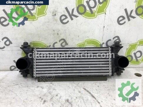 Volkswagen Amarok Intercooler Radyatörü çıkma parça