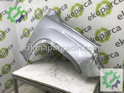 Volkswagen Amarok Sağ Ön Çamurluk 2HJ821104A çıkma parça