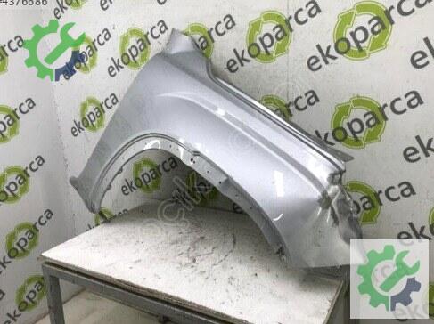 Volkswagen Amarok Sağ Ön Çamurluk 2HJ821104A çıkma parça