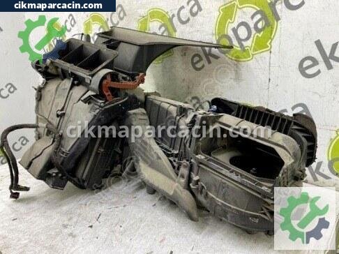 Volkswagen Caddy Kalorifer Motoru çıkma parça