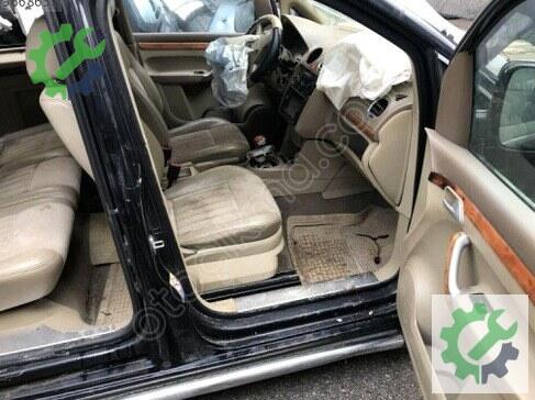 Volkswagen Caddy Koltuk 2K0881105H çıkma parça