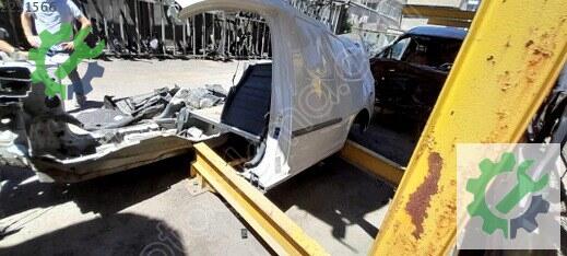Volkswagen Caddy Sol Arka Çamurluk 2K3809405 çıkma parça