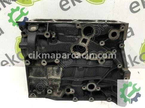 Volkswagen Caddy Motor Bloğu 05L100031 çıkma parça