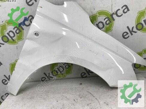 Volkswagen Caddy Sağ Ön Çamurluk çıkma parça