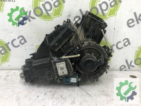 Volkswagen Caravelle Fan Motoru çıkma parça