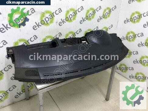 Volkswagen Caravelle Torpido çıkma parça