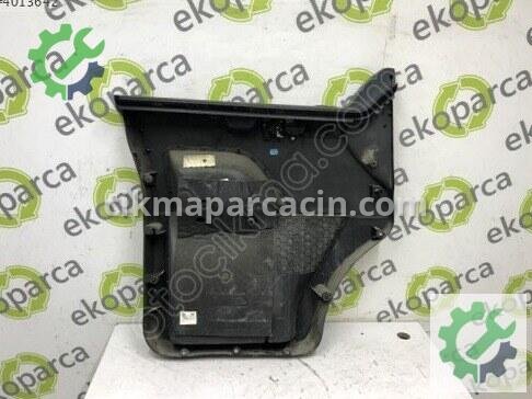 Volkswagen Caravelle Sağ Ön Kapı 7E0867104 çıkma parça