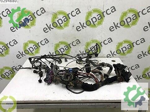Volkswagen Caravelle Motor Tesisatı çıkma parça