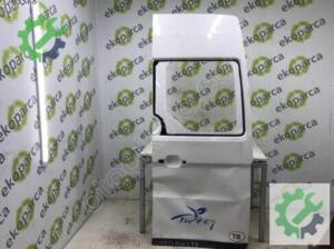 VOLKSWAGEN CRAFTER 2017 2022 ÇIKMA BAĞAJ KAPAĞI SAĞ 7C3827092