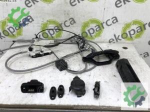 VOLKSWAGEN CRAFTER 2020 2024 SAĞ SÜRGÜLÜ KAPI KİLİDİ 7C0843014CQ