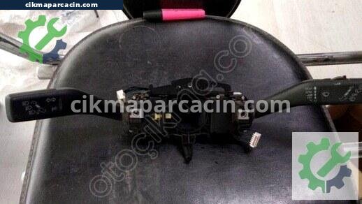 Volkswagen Golf Silecek Kolu çıkma parça