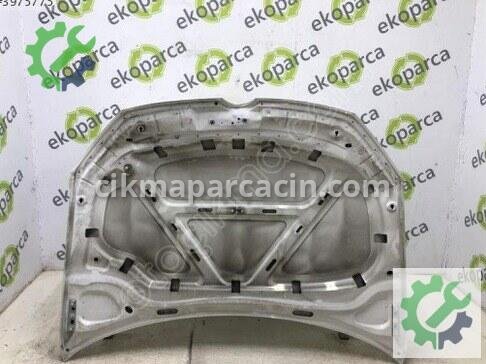 Volkswagen Golf Kaput 5K0823031 çıkma parça