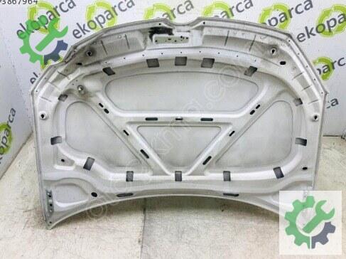 Volkswagen Golf Kaput 5K0823031 çıkma parça
