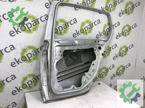 Volkswagen Golf Sağ Arka Kapı 5K4833056 çıkma parça