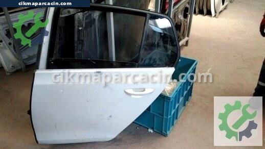 Volkswagen Golf Sol Arka Kapı çıkma parça