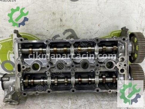 Volkswagen Golf Külbütör Kapağı 04E103479C çıkma parça