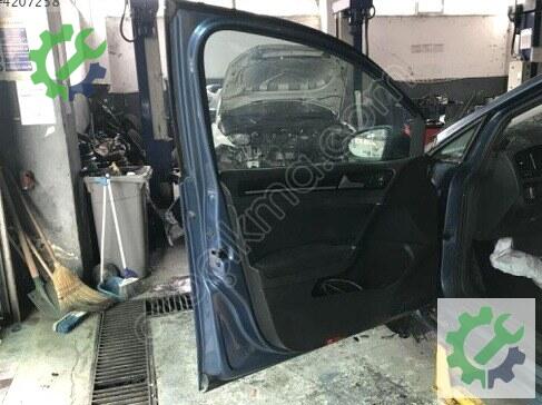 Volkswagen Golf Koltuk 5Q4881104Q çıkma parça
