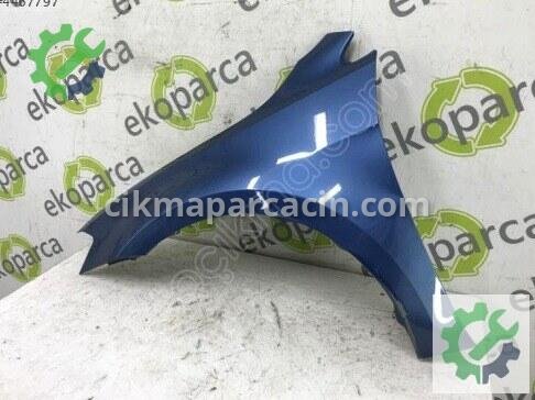 Volkswagen Golf Sol Ön Çamurluk 5G0821105 çıkma parça