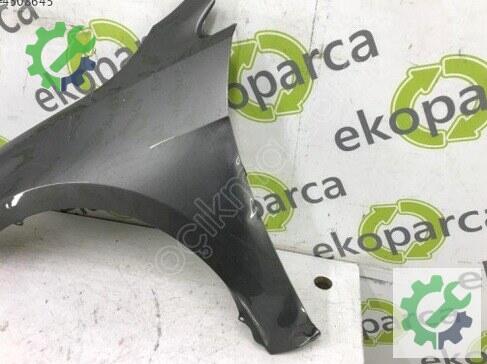 Volkswagen Golf Sol Ön Çamurluk 5G0821105 çıkma parça