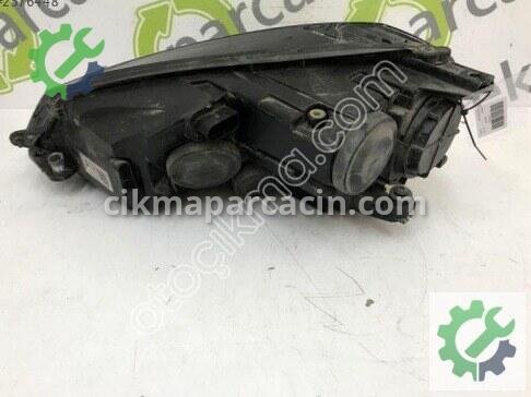Volkswagen Golf Sağ Ön Far 5G1941006 çıkma parça