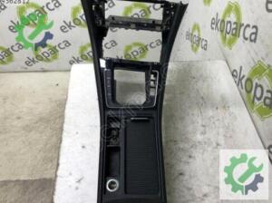 VOLKSWAGEN GOLF 2013 2019 ORTA KONSOL SÖKME 5G1863241BE