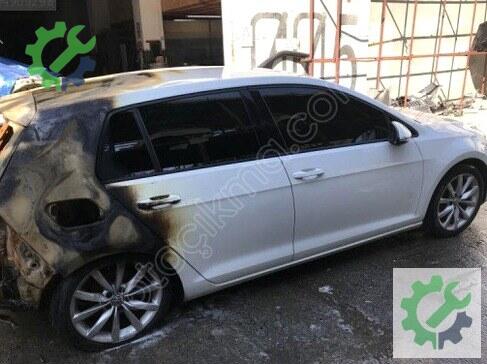Volkswagen Golf Sağ Aks 5Q0407272C çıkma parça