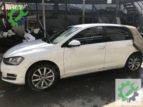 Volkswagen Golf Sağ Arka Çamurluk 5G4809844 çıkma parça